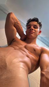 elsanto @el_santo_98 - Twitter Profile | TwStalker