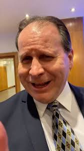 🎙🎙Christian Gordon, una voz clásica de los 9️⃣0️⃣, nos dejó este saludo  durante la ceremonia por el Día Nacional de la trabajadora y el trabajador  Radial que se realizó en el hotel Marina del Rey en ...