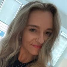 Tara Greenberg's Instagram, Twitter & Facebook