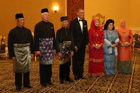 Muhyiddin yassin ditunjuk menjadi perdana menteri malaysia yang baru. Noorainee Abdul Rahman Wikiwand