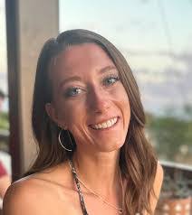 Tara Mccormick's Instagram, Twitter & Facebook