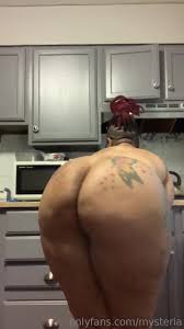 Myst3ria - Porn Videos & Photos - EroMe