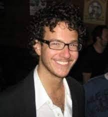 Robert Stufflebeam's Instagram, Twitter & Facebook