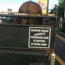 Jarak aman antara kendaraan di jalan raya adalah dua detik. 10 Peringatan Lucu Mohon Jaga Jarak Di Tempat Umum Bikin Ngakak