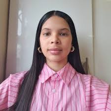 Angelique Thomas's Instagram, Twitter & Facebook