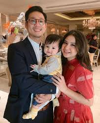 This is titian cinta episod 20 by kambing on vimeo, the home for high quality videos and the people who love them. Titian Cinta 15