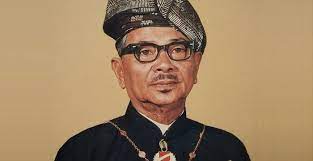 A prince (tunku), he was the fifth son of sultan abdul halim shah of kedah and was educated in england at cambridge. Tunku Abdul Rahman Biography Tunku Abdul Rahman Childhood Life Timeline