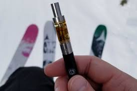 Disposable vape pens or cartridges are now sold in dispensaries all across north america. Exploring The Pros And Cons Of Cannabis Vape Cartridges Potguide Com