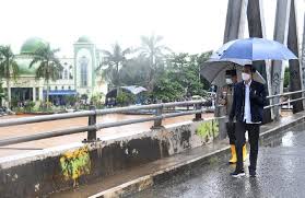 .di kabupaten banjar kalimantan selatan terbaru tahun 2021. Jokowi Sebut Penyebab Banjir Kalsel Curah Hujan Dan Luapan Sungai Nasional Tempo Co