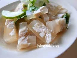 Eating shark meat may expose you to potentially dangerous, high levels of the metal mercury. Disappearing Singapore Street Food Lao Liang Pork Trotter Shark Meat Jelly è€ä¸¤çŒªè„šå†»æ²™é±¼è‚‰ Johor Kaki Travels For Food