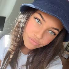 Pinterest Theaniyalation Lighting Lighting Tumblr Green Eyes Dark Hair Gorgeous Eyes Stunning Eyes