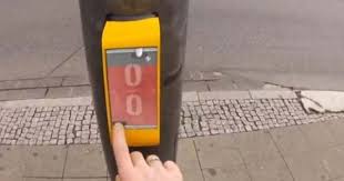 Stuck At A Crosswalk In Germany Play Pong With Your Friend Or Neighbor Across The Street Offbeat Home Life Pedestre Alemanha Urbanismo