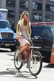 26 Perfect Street Style Photos By Citizen Couture Radeln Und Fahrrad