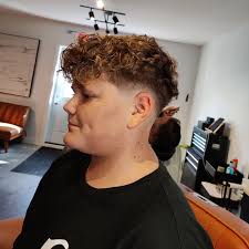 Happy Thanksgiving everyone! Here's a couple haircuts from last week.