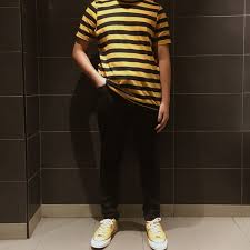 Black And Yellow Converse Shirt Yellow Striped T Shirt With Converse Roupas