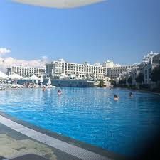 Water depth was 5 feet 4 inches (1.63 m) at the deep end and 4 feet 6 inches (1.37 m) at the shallow end. Photos At Titanic Deluxe Swimming Pool Titanic Deluxe Hotel Belek