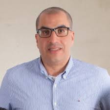 مكلش اي حجه تروح تدفع فلوس في كورس انجليزي!! فى حالة انك بتفكر تاخد كورس  English .. ف الكل هينصحك بال British Council .. لانه ببساطة افضل مكان ممكن  تتعلم فية محادثة (