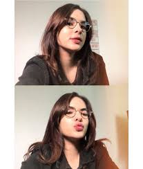 Umur 20 tahun) adalah seorang aktris dan model berkebangsaan indonesia. 10 Potret Imut Steffi Zamora Kandidat Pemeran Cika Dalam Dilan 1991