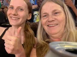 Can someone please remove the can of drink? Thank you.