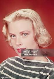 589 fotos e imágenes de alta resolución de Slide Kelly Slide