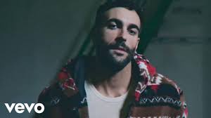 La vita privata di roberto bolle è molto riservata, nonostante siano molti i rumors che gli attribuiscono flirt, come il modello massimiliano neri o il cantante marco mengoni dopo la. Marco Mengoni E Fidanzato Video La Sua Vita Di Coppia Non E Piu Un Segreto Sanremo 2019