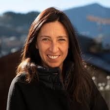 Eva Choy's Instagram, Twitter & Facebook