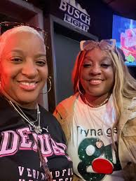 New to the group but HEY TWINZ!!!!!