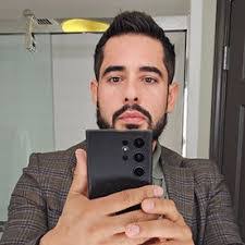 Celso Martinez's Instagram, Twitter & Facebook