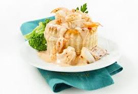 Vol Au Vent Aux Fruits De Mer Saq Com Vol Au Vent Food Cooking Cream