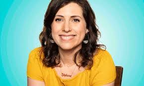 Kim Caviness's Instagram, Twitter & Facebook