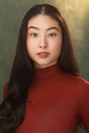 Serena Walsh's Instagram, Twitter & Facebook