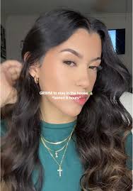 Isabel Makeup Routine