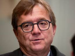 Energy Minister Wilkinson welcomes back a familiar face