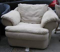 i know i m crazy but i really want a big ole white overstuffed chair overstuffed chairs big comfy chair chair