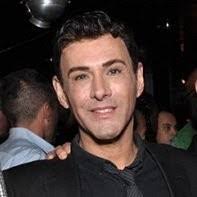 Lee Berg's Instagram, Twitter & Facebook