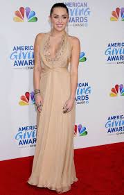 Themen > trixxis roter teppich > billy idol singt duett mit miley cyrus. Miley Cyrus Celebrity Dresses Miley Cyrus Style Dresses