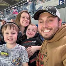 Charity Shellabarger and Cody Bates's Wedding Website