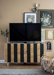 Diy Tv Stand You Can Build In A Weekend Grillo Designs Tv Stand Designs Diy Tv Stand Simple Tv Stand