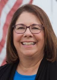 Cynthia Knutson's Instagram, Twitter & Facebook