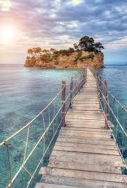 Dat het een mooi land is mag duidelijk zijn, maar welke plekken zijn nu het allermooist? Cameo Islet Zakynthos Greece By Anastasios Anestis Zakynthos Droom Vakanties Vakantie Griekenland