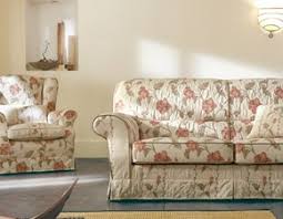 I divani sono essenziali in salotto, perfetti per un i nostri divani 2 posti sono disponibili in diversi modelli, moderni, classici e i prezzi sono altamente competitivi. Divani Shabby Chic Prezzi Nei Punti Vendita