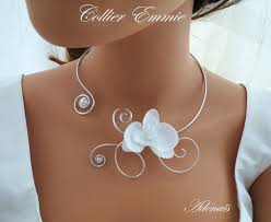 Emmie Collier Aluminium Orchidee Blanche Mariage Collier Par Adenais Bijoux Mariage Bijoux De Cheville Bijoux Tendance