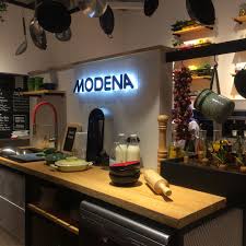 Sore Ini Primin Mampir Ke Talk Show Modena Gourmet Series Yang Berlangsung Di Area Pameran Casa Indonesia 2018 Ada In 2020 Kitchen Espresso Machine Kitchen Appliances