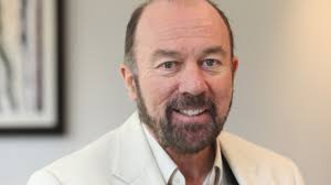 Souter and Gloag step down at Stagecoach