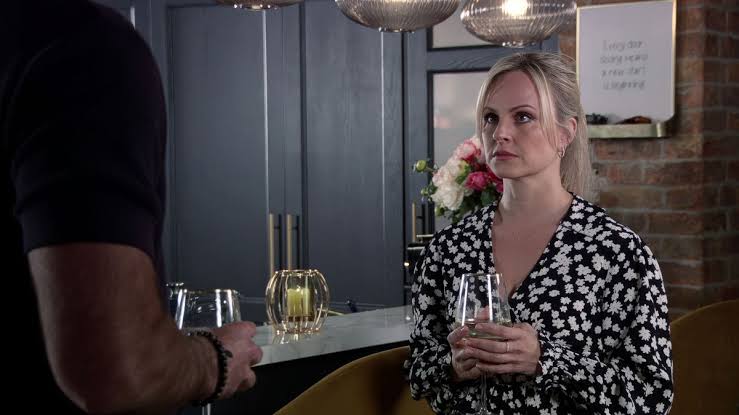 Coronation Street spoilers as Kit helps Sarah, there's a hospital dash and Theo's  murder arrest - Manchester Evening News