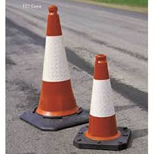 Traffic Cone Guide And Sizing Standards | Barriers Direct