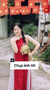 Chụp Ảnh Tết 2024: Mùa Xuân Đang Tới Em Mơ Màng