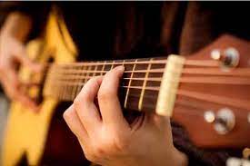 Yuk Mainkan! Buat yang Belum Hafal Lirik Lagu 'Tiara' dan Chord Kunci Gitarnya - Fokus Satu