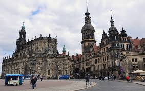 It lies in the broad basin of the elbe river between meissen and pirna, 19 miles (30 km) north of the czech border and 100 miles (160 km) south of berlin. Dresden Germany Tangled Up In Food