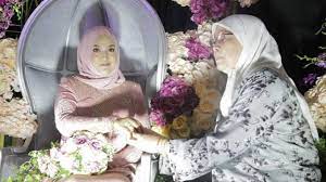 Tumpang bahagia bila tengok penyanyi terkenal, shila amzah bertunang dengan jejaka pilihan hatinya. Shila Amzah Akhirnya Bertunang Inilah Pilihan Hati Yang Juga Bakal Suaminya Nanti Mingguan Wanita